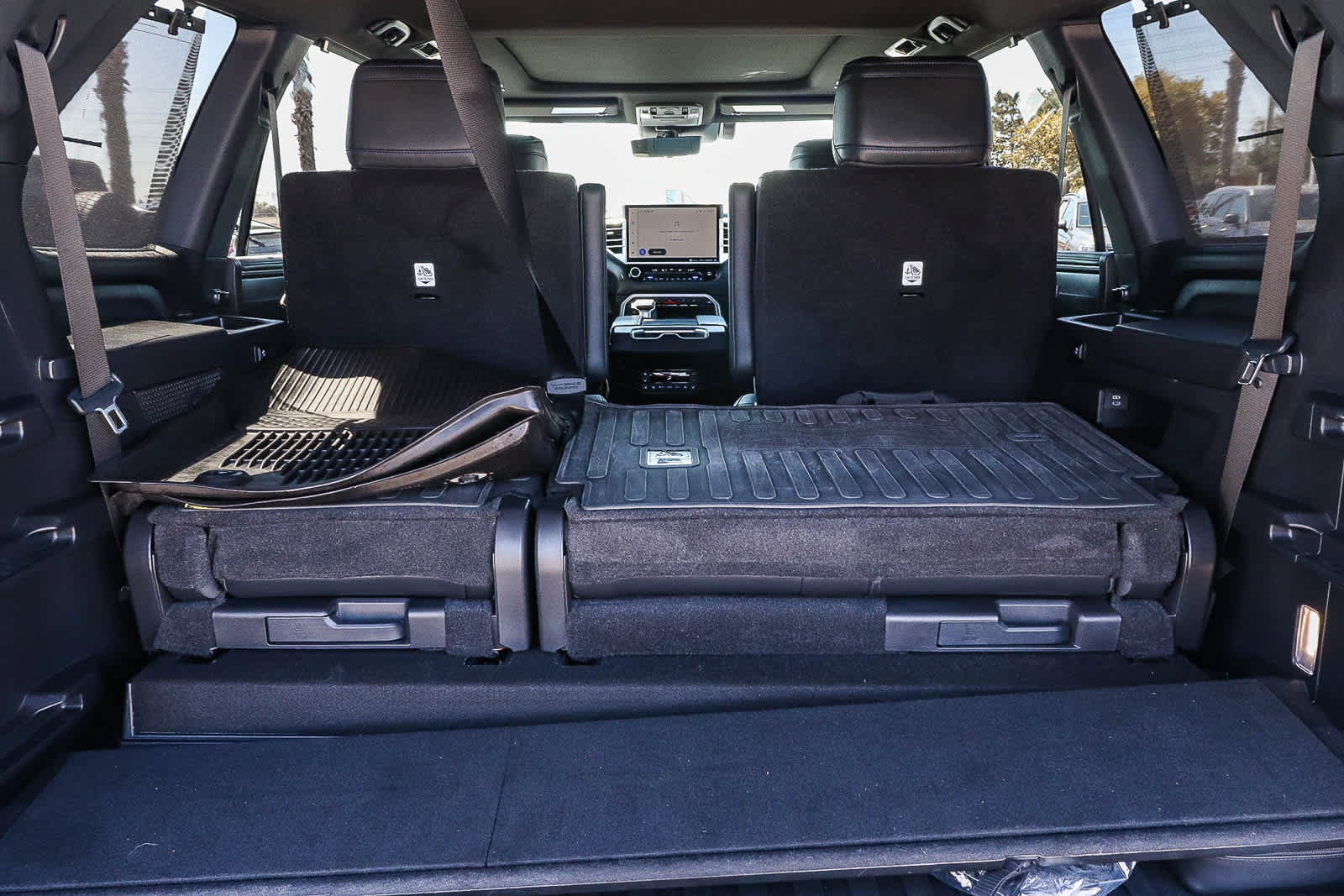 Used 2024 Toyota Sequoia Platinum AWD/4WD image 18