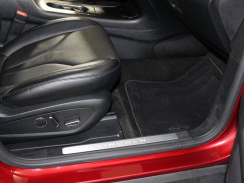 Used 2016 Lincoln MKC Reserve w/ Lincoln MKC Climate Package image 10