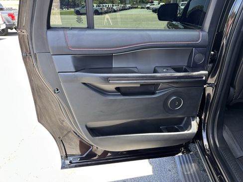 Certified 2021 Ford Expedition Max Limited AWD/4WD image 12