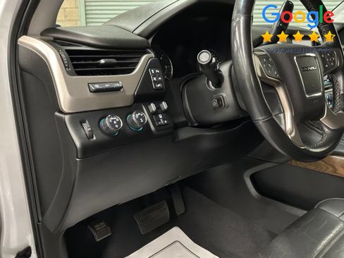 Used 2019 GMC Yukon XL Denali w/ Denali Ultimate Package AWD/4WD image 25