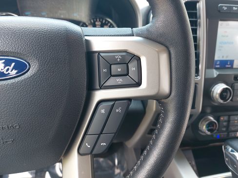Used 2020 Ford F150 Lariat w/ Equipment Group 502A Luxury AWD/4WD image 19
