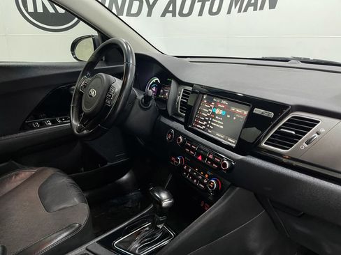 Used 2018 Kia Niro EX w/ EX Touring Graphite Edition image 19