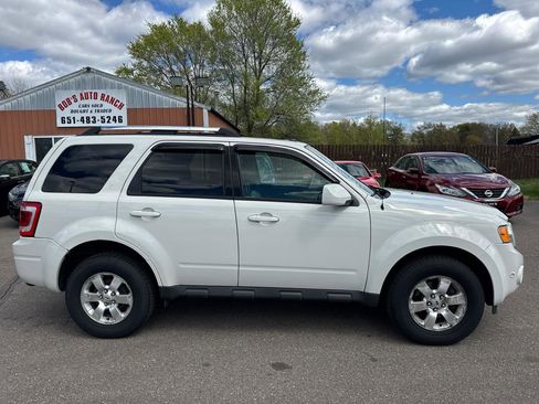 Used 2011 Ford Escape Limited w/ 302A Rapid Spec Order Code AWD/4WD image 4