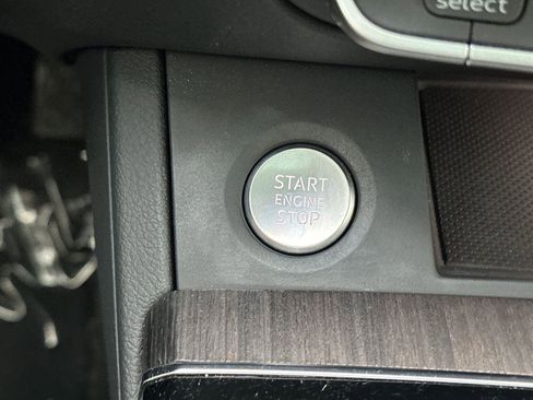 Used 2024 Audi Q5 e Premium image 22