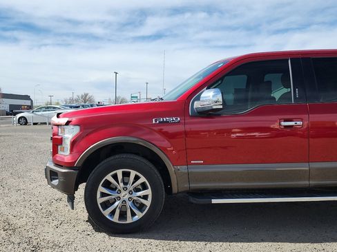 Used 2017 Ford F150 Lariat w/ Equipment Group 502A Luxury image 10