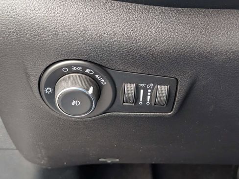 Used 2024 Jeep Compass Trailhawk image 20