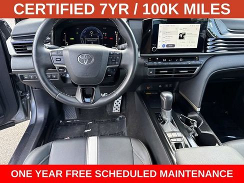 Used 2025 Toyota Camry SE FWD image 17