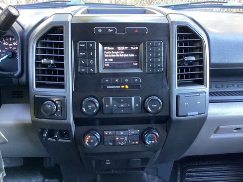 Used 2022 Ford F250 XL w/ Power Equipment Group image 46