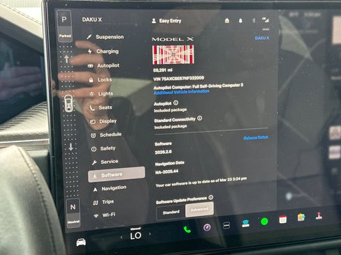 Used 2022 Tesla Model X Plaid image 27