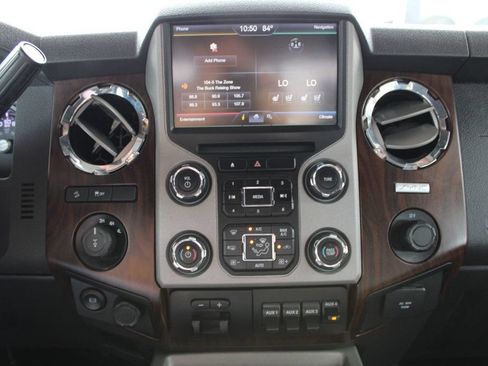 Used 2016 Ford F250 Lariat w/ Lariat Ultimate Package AWD/4WD image 12