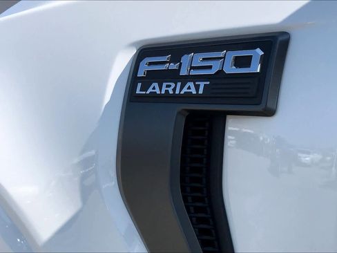 Used 2022 Ford F150 Lariat w/ Equipment Group 502A High image 29