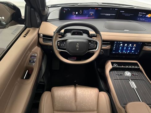 New 2025 Lincoln Navigator Black Label AWD/4WD image 30