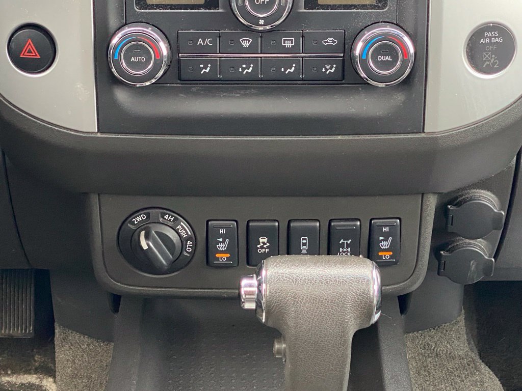 Used 2013 Nissan Frontier PRO-4X AWD/4WD image 23