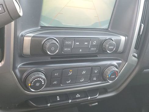 Used 2019 Chevrolet Silverado 1500 LT AWD/4WD image 18