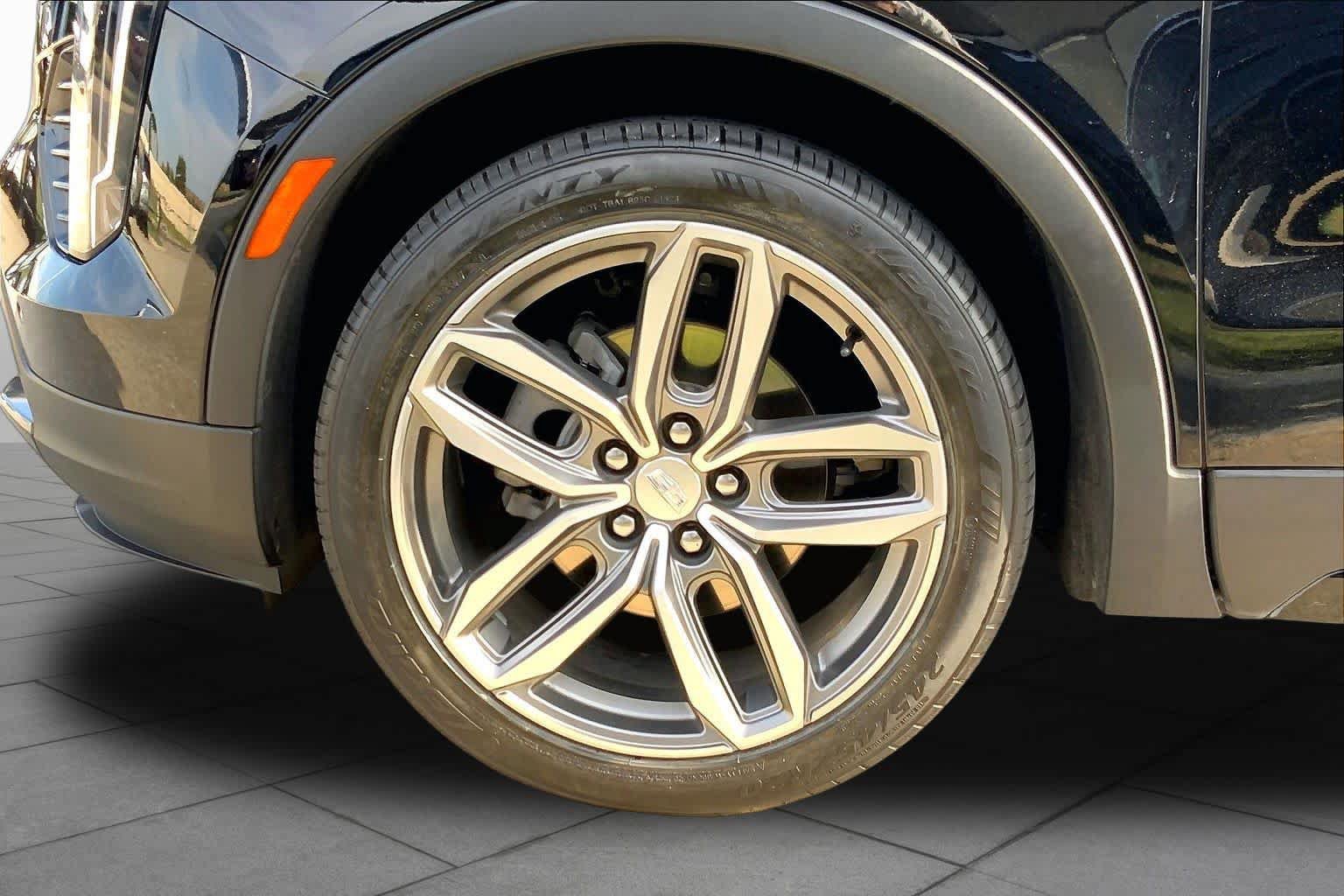 Used 2023 Cadillac XT4 Sport FWD image 11