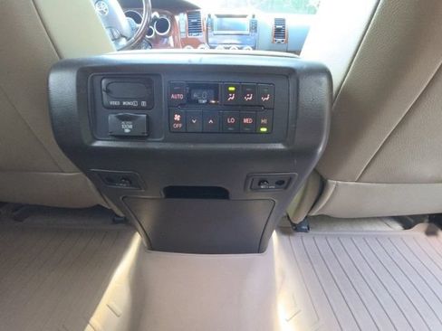 Used 2008 Toyota Sequoia Platinum AWD/4WD image 28