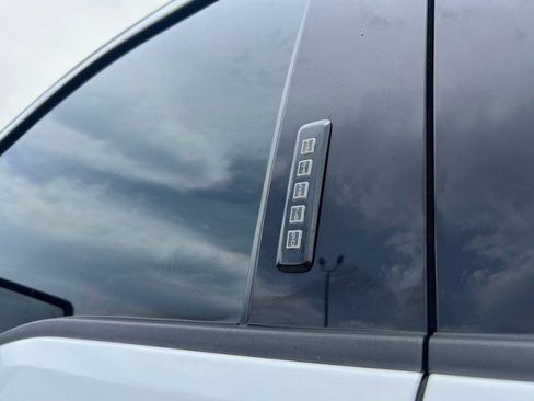 Used 2022 Ford F150 XLT w/ Equipment Group 302A High AWD/4WD image 12