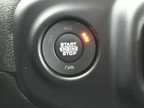 Used 2023 Jeep Gladiator Sport image 23