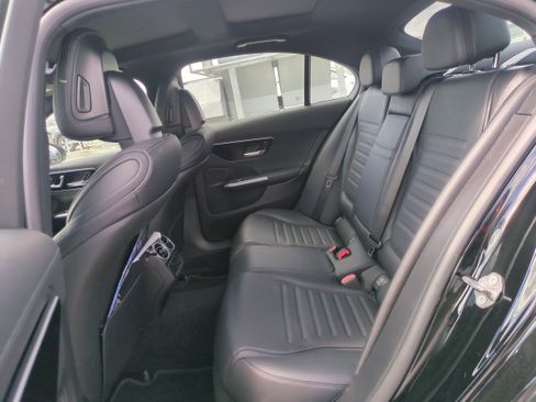 Used 2022 Mercedes-Benz C 300 Sedan image 13