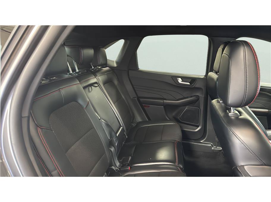 Used 2025 Ford Escape ST-Line FWD image 15