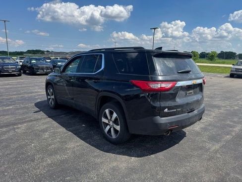 Used 2020 Chevrolet Traverse LT w/ LT Premium Package AWD/4WD image 3