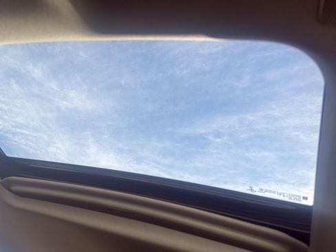 Used 2020 Chevrolet Silverado 1500 LTZ w/ LTZ Premium Package image 28