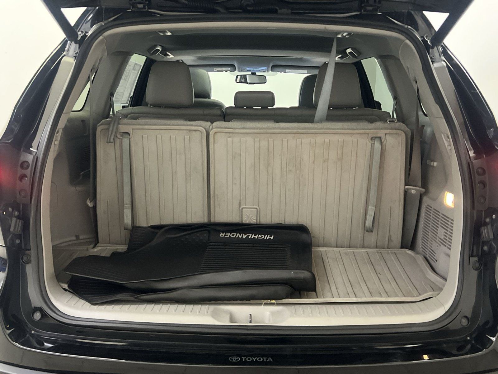 Used 2016 Toyota Highlander XLE AWD/4WD image 26