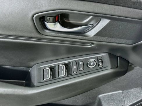 Used 2025 Honda Accord SE image 22