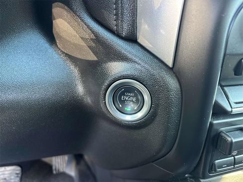 Used 2022 Chevrolet Silverado 2500 LTZ w/ LTZ Convenience Package image 22