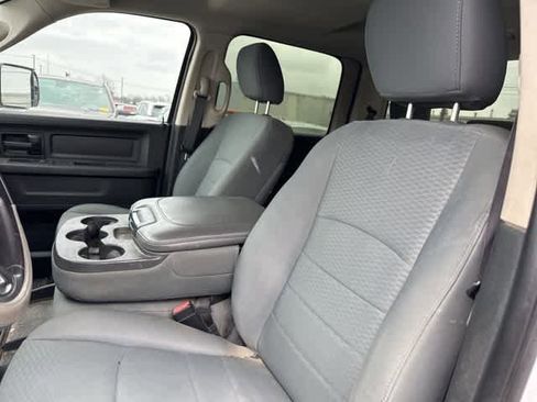 Used 2016 RAM 3500 Tradesman w/ Chrome Appearance Group image 3