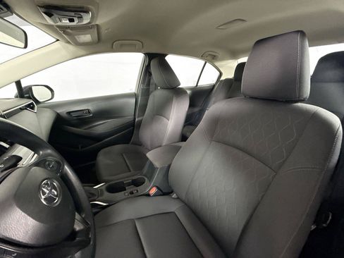 Used 2024 Toyota Corolla LE FWD image 3