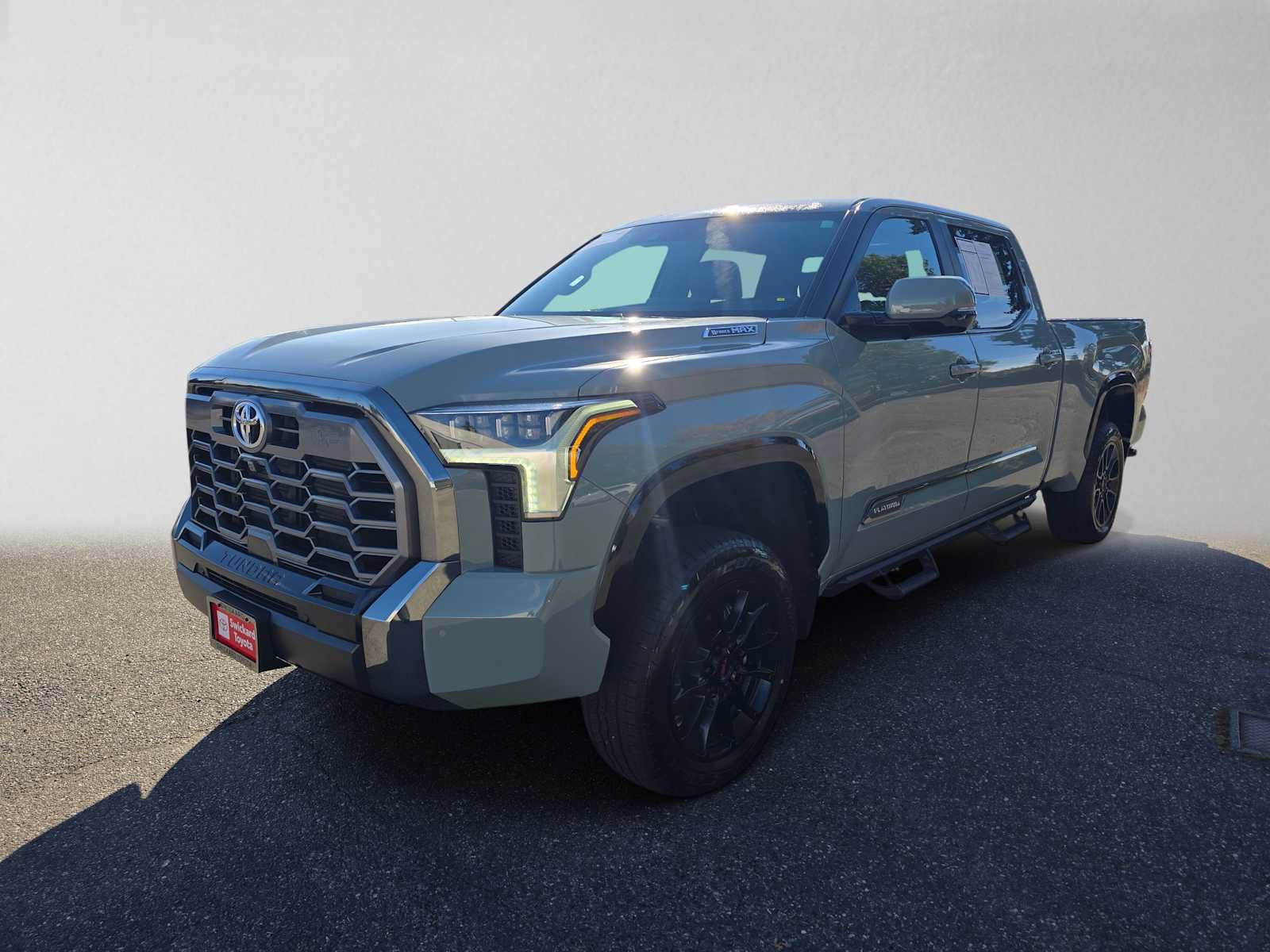 New 2025 Toyota Tundra Platinum w/ TRD Off-Road Package AWD/4WD image 7