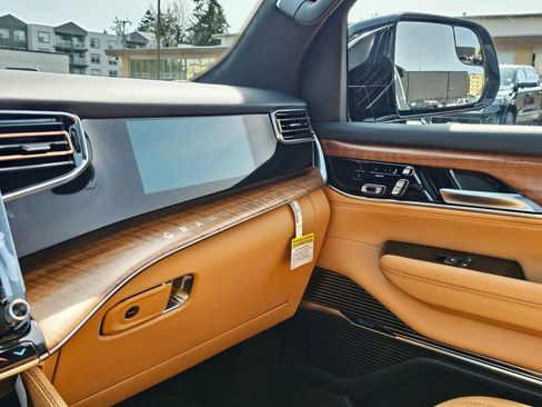 New 2025 Jeep Grand Wagoneer L Series III w/ Rear Seat Video Group 1 image 23