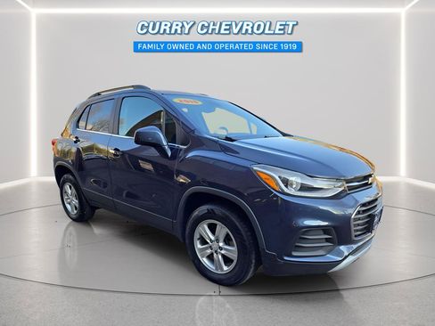 Used 2018 Chevrolet Trax LT w/ Driver Confidence Package image 1