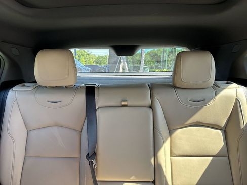 Used 2024 Cadillac XT4 Premium Luxury FWD image 18