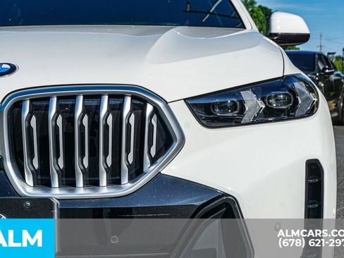 Used 2024 BMW X6 xDrive40i w/ Parking Assistance Package image 12