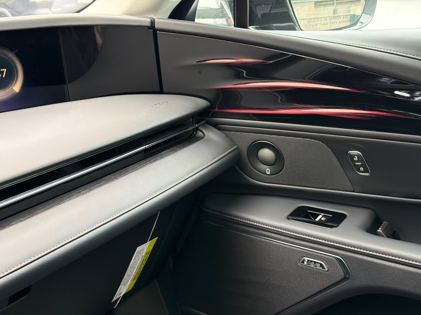 New 2026 Lincoln Nautilus Reserve AWD/4WD image 32