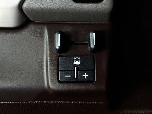 Used 2019 GMC Yukon Denali w/ Denali Ultimate Package RWD image 21