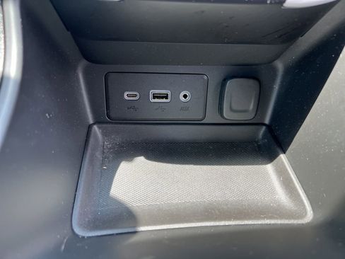 Used 2023 GMC Terrain SLE w/ Driver Convenience Package FWD image 33
