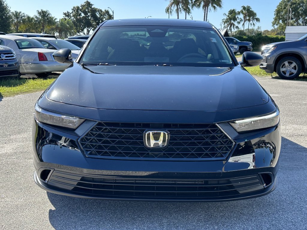 Used 2025 Honda Accord SE image 2