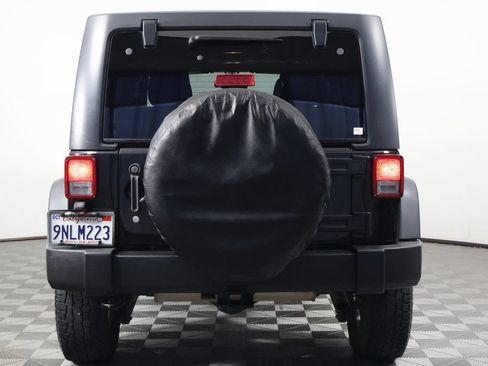 Used 2014 Jeep Wrangler Unlimited Sport w/ Quick Order Package 24S AWD/4WD image 5