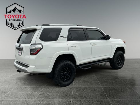 Used 2018 Toyota 4Runner TRD Off-Road AWD/4WD image 5