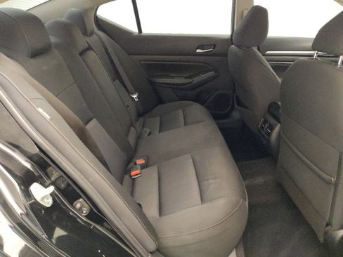 Used 2019 Nissan Altima 2.5 SV FWD image 19