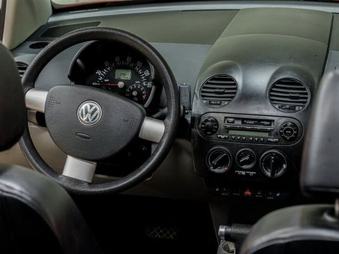 Used 2004 Volkswagen Beetle GLS FWD image 13