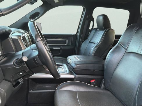 Used 2016 RAM 1500 Limited image 11