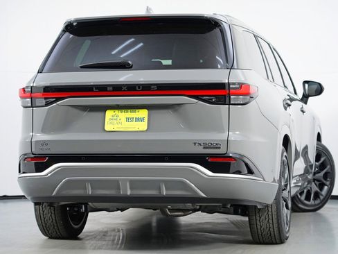 Used 2025 Lexus TX 500h AWD w/ Technology Package image 5