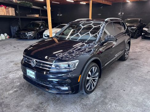 Used 2020 Volkswagen Tiguan SEL Premium R-Line AWD/4WD image 3
