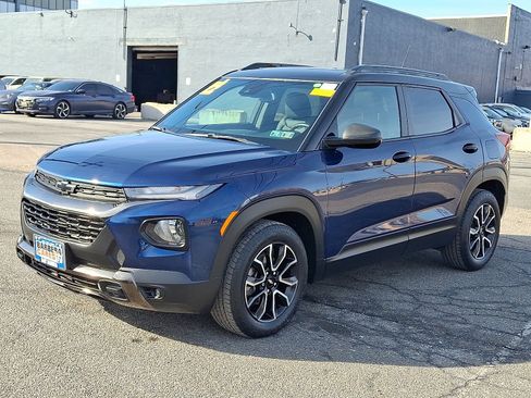 Used 2022 Chevrolet TrailBlazer ACTIV w/ Sun and Liftgate Package image 3