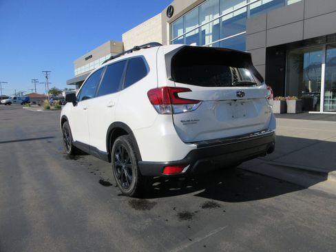 Used 2020 Subaru Forester Limited w/ Popular Package #3 AWD/4WD image 5