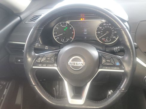 Used 2020 Nissan Altima 2.5 SV FWD image 14